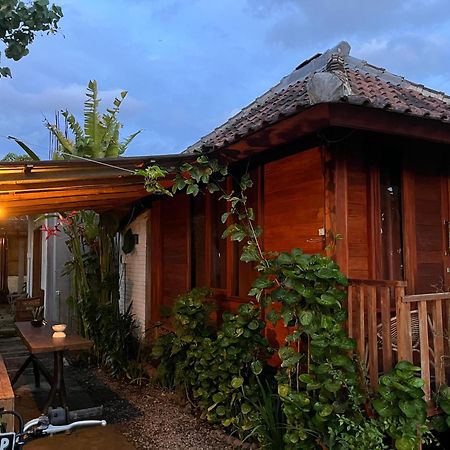 Ayolah Surf House &Surf Camp Apartment Jembrana Екстериор снимка